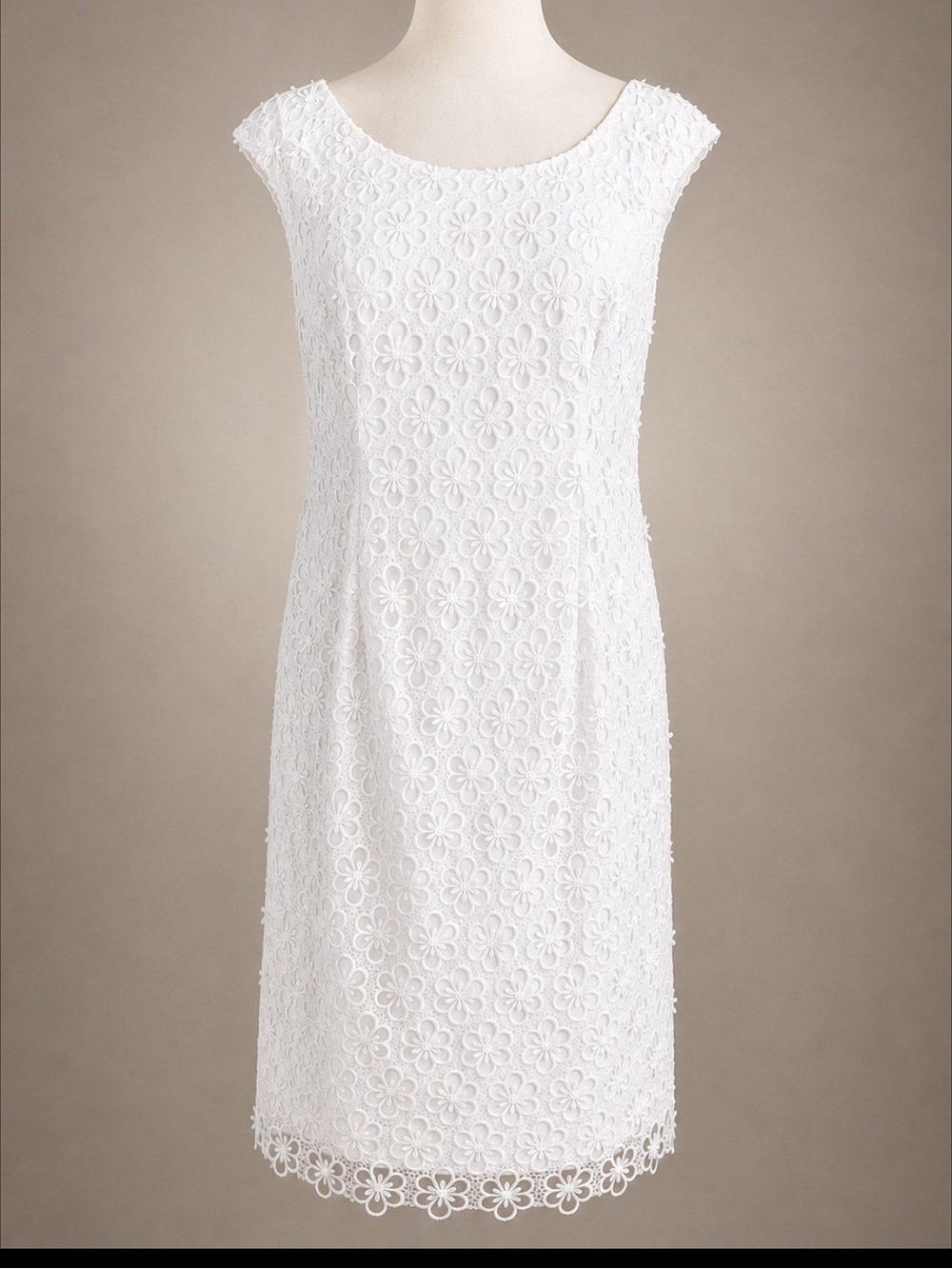 BLACK Saks Fifth Avenue White Floral Lace Sheath Dress S 10 Bridal Shower Dinner